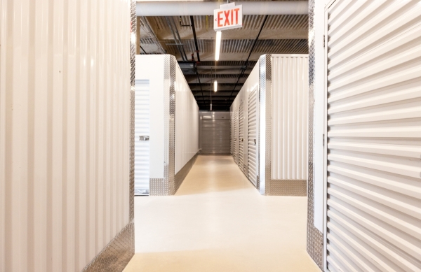 Facility photo: //images.sparefoot.com/medium/24219668ccc377db6a5.jpg