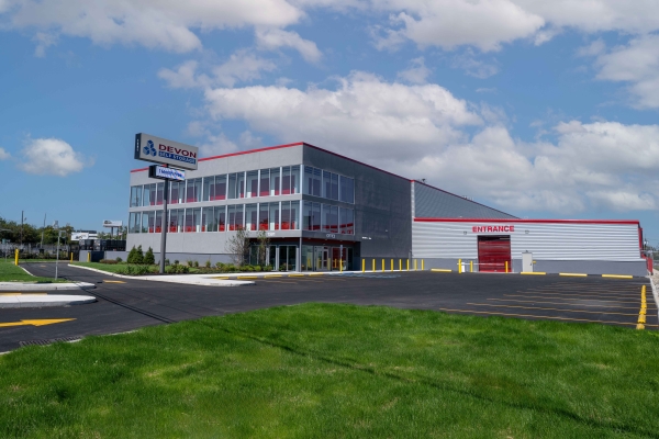 Facility photo: //images.sparefoot.com/medium/24220668e6b2626a594.jpg