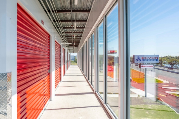 Facility photo: //images.sparefoot.com/medium/24220668e6b29cad840.jpg