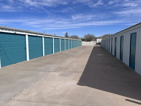 Facility photo: //images.sparefoot.com/medium/24221168cc848b498e6.jpg