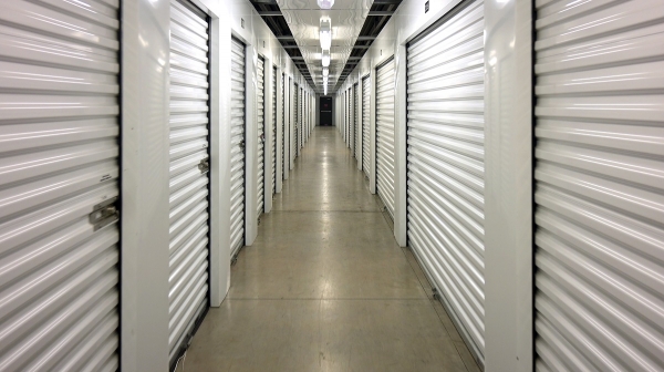Facility photo: //images.sparefoot.com/medium/24221668cd816eb3175.jpg
