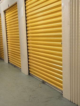 Facility photo: //images.sparefoot.com/medium/24222668cd89d7e35ab.jpg