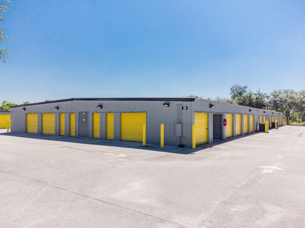 Facility photo: //images.sparefoot.com/medium/24223168d16d7d32576.jpg