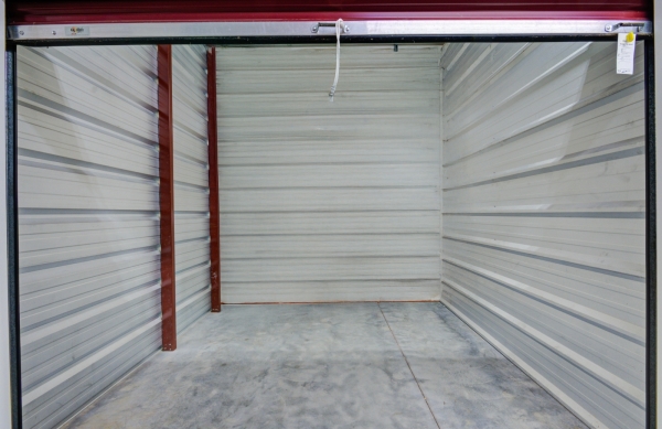 Facility photo: //images.sparefoot.com/medium/24224868d2e950d00fe.jpg