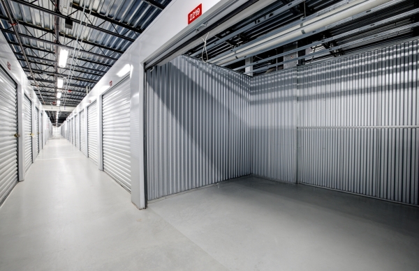 Facility photo: //images.sparefoot.com/medium/24225068d2ab4988778.jpg