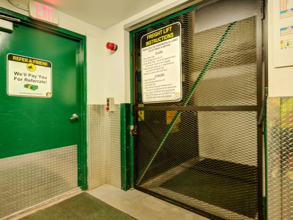 Storage Units at Storage King USA - 179 - Pinellas Park, FL - Gandy Blvd - 3501 Gandy Boulevard North