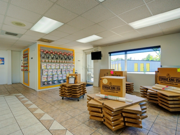 Storage Units at Storage King USA - 179 - Pinellas Park, FL - Gandy Blvd - 3501 Gandy Boulevard North