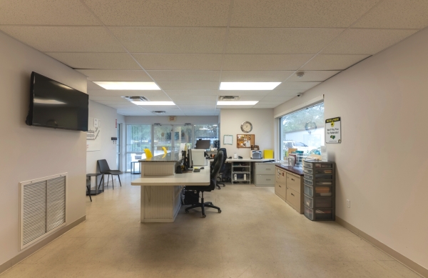 Facility photo: //images.sparefoot.com/medium/24225468e5786c32ea9.jpg