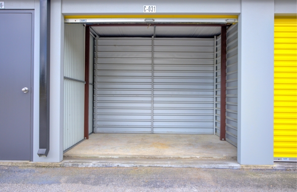 Facility photo: //images.sparefoot.com/medium/24225468e578e045f70.jpg