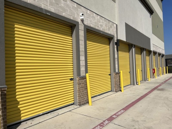 Facility photo: //images.sparefoot.com/medium/2422686904f74dcf551.jpg