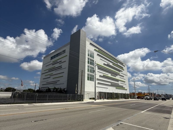 Storage Units at Extra Space Storage - 6106 - Miami - 2915 NW 36th St - 2915 Northwest 36th Street