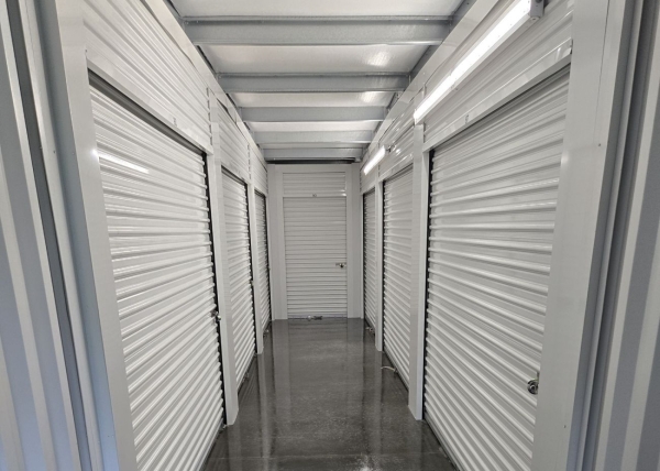 Facility photo: //images.sparefoot.com/medium/2422736a5230f106021.jpg
