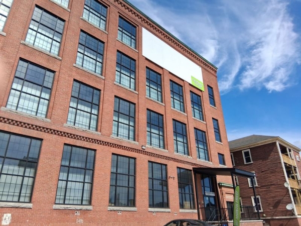 Facility photo: //images.sparefoot.com/medium/2422746904f7e369acd.jpg