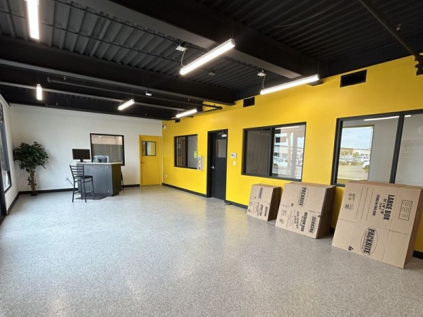 Facility photo: //images.sparefoot.com/medium/2422756904f794a98f0.jpg