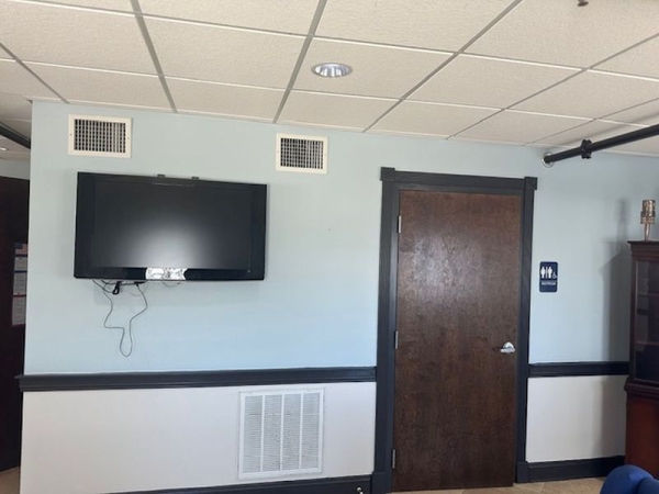 Facility photo: //images.sparefoot.com/medium/2422766904f4df87f17.jpg