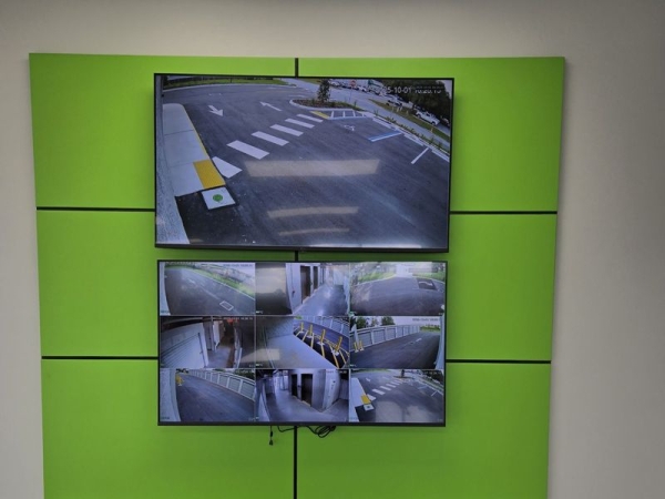 Facility photo: //images.sparefoot.com/medium/242277690505a21a781.jpg