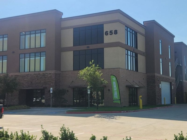 Storage Units at Extra Space Storage - 5030 - Garland - W Interstate 30 - 658 West Interstate 30