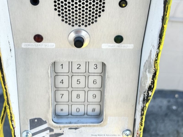 Facility photo: //images.sparefoot.com/medium/2422826904f2a04244c.jpg