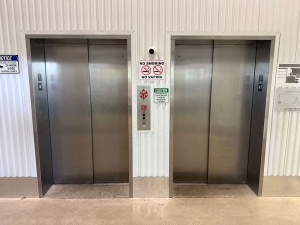 Facility photo: //images.sparefoot.com/medium/2422836904f269cd309.jpg