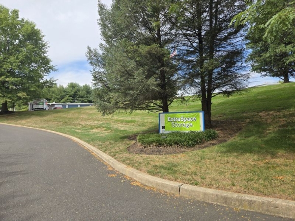 Facility photo: //images.sparefoot.com/medium/2422896903af9dc5105.jpg