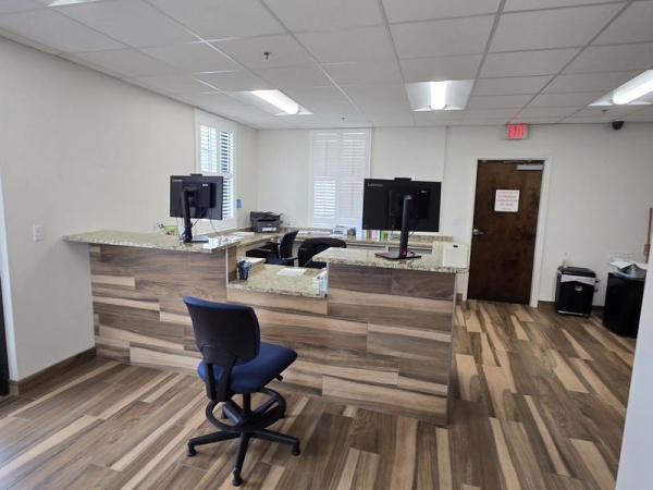 Facility photo: //images.sparefoot.com/medium/2422976904f47632671.jpg