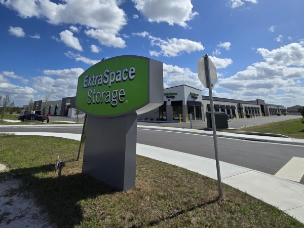 Storage Units at Extra Space Storage - 6658 - St Cloud - E Irlo Bronson Memorial Hwy - 5024 East Irlo Bronson Memorial Highway