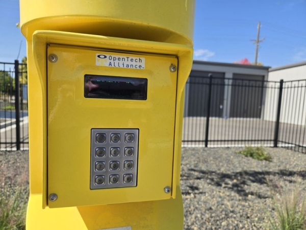 Facility photo: //images.sparefoot.com/medium/2423036904e2deb7fc2.jpg