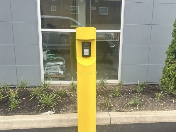 Facility photo: //images.sparefoot.com/medium/2423076904e6e9d6b04.jpg