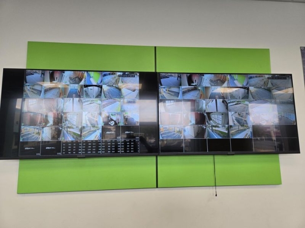 Facility photo: //images.sparefoot.com/medium/24230969028b2b42f66.jpg