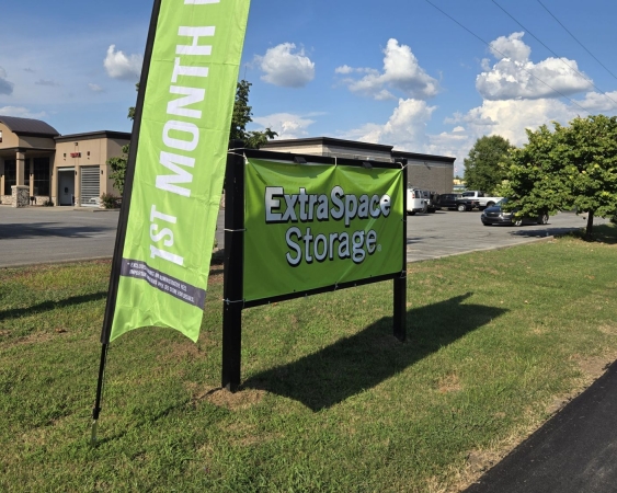 Facility photo: //images.sparefoot.com/medium/242311699431a956fdc.jpg