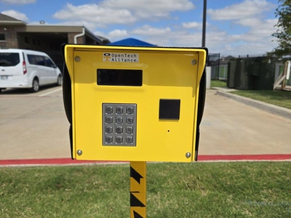 Facility photo: //images.sparefoot.com/medium/2423146904ef21a5f9a.jpg