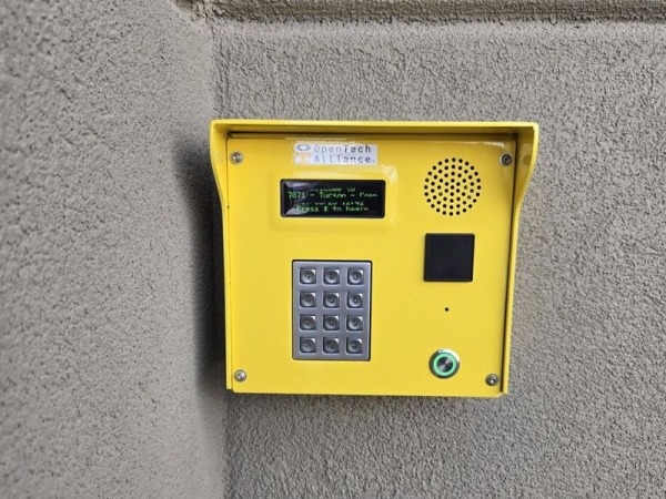 Facility photo: //images.sparefoot.com/medium/24233769027e7da3162.jpg