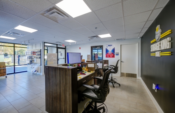 Storage Units at Storage King USA - 180 - Sewells Point Rd - 7533 Sewells Point Road