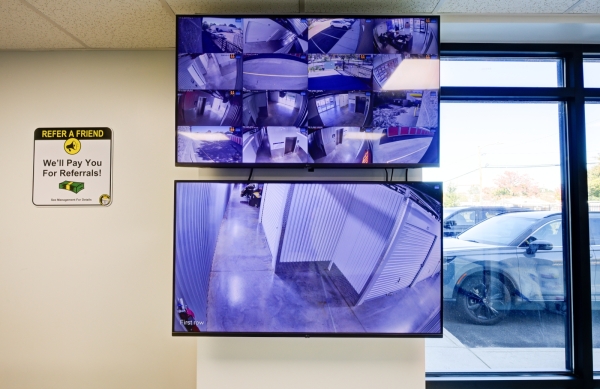 Storage Units at Storage King USA - 180 - Sewells Point Rd - 7533 Sewells Point Road