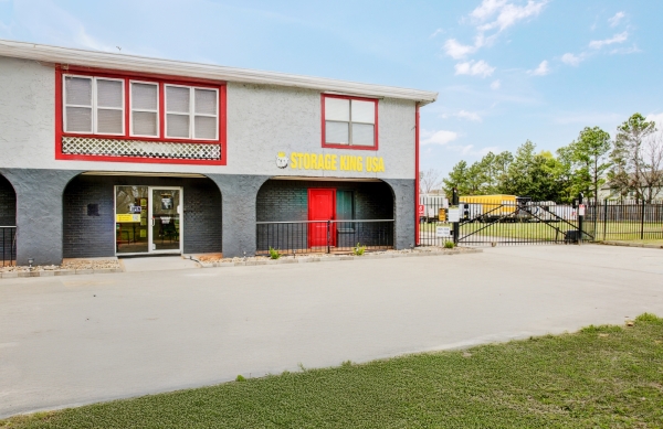 Storage Units at Storage King USA - 062 - Houston, TX - Jackrabbit Rd. - 8135 Jackrabbit Road