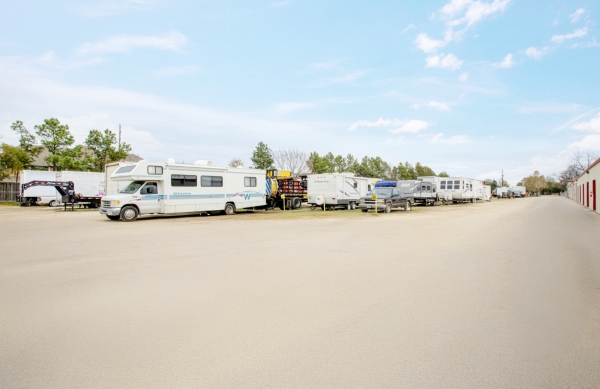 Storage Units at Storage King USA - 062 - Houston, TX - Jackrabbit Rd. - 8135 Jackrabbit Road