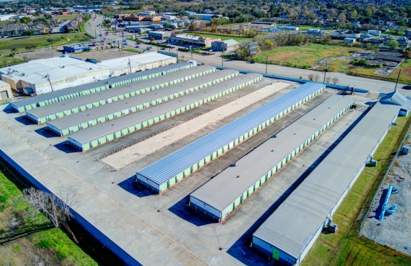 Facility photo: //images.sparefoot.com/medium/24235168d4142e323ee.jpg