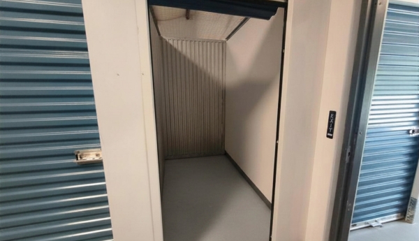 Facility photo: //images.sparefoot.com/medium/24235969efa076a69b6.jpg