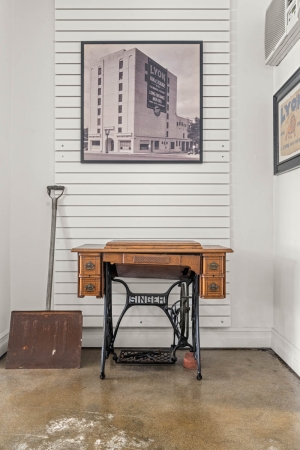 Facility photo: //images.sparefoot.com/medium/24236069459dc23800d.jpg