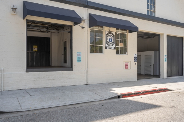 Facility photo: //images.sparefoot.com/medium/24236069459e2e7ef5a.jpg