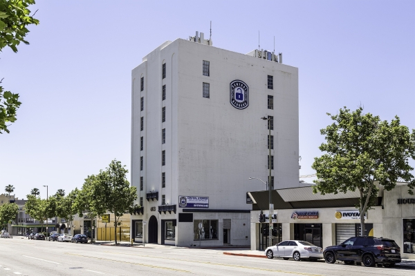 Facility photo: //images.sparefoot.com/medium/2423606945b2e5032b4.jpeg