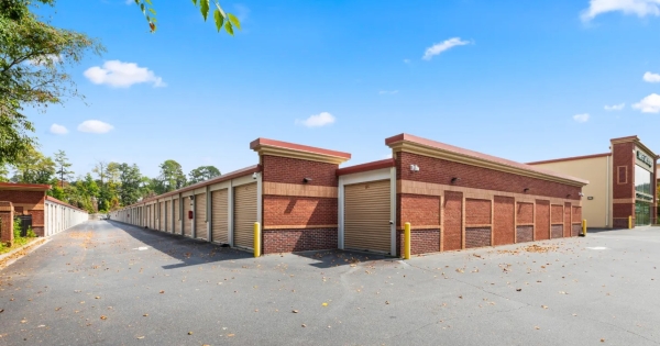 Mini Mall Storage - Lawrenceville - Azalea Dr