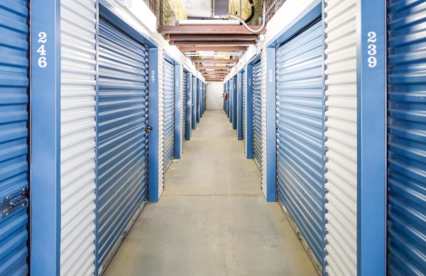 Facility photo: //images.sparefoot.com/medium/24238768d583ff0ce53.jpg