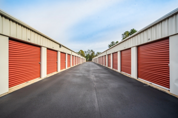 Facility photo: //images.sparefoot.com/medium/24239368d6bf930c1a6.jpg