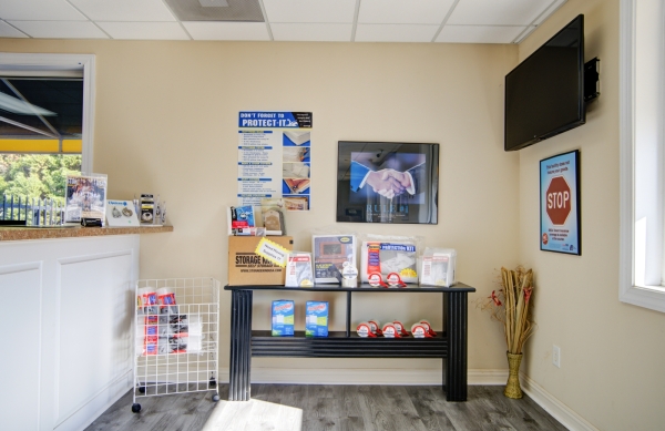 Storage Units at Storage King USA - 014 - Hope Mills, NC - US Hwy 301 S - 4928 U.s. 301