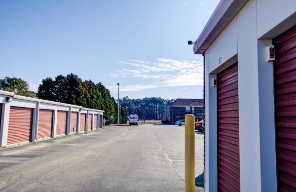 Storage Units at Storage King USA - 014 - Hope Mills, NC - US Hwy 301 S - 4928 U.s. 301