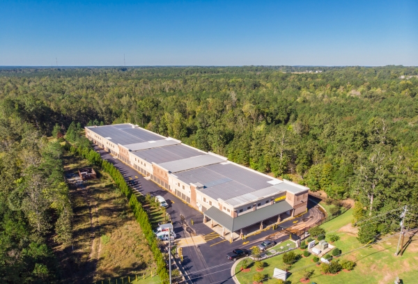 Facility photo: //images.sparefoot.com/medium/24239768d6ade6f241a.jpg