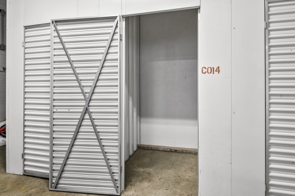 Facility photo: //images.sparefoot.com/medium/24240368dea2c2dfa9c.jpg