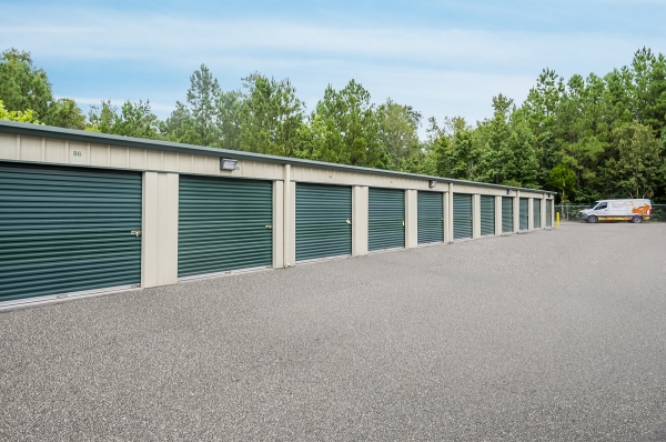 Facility photo: //images.sparefoot.com/medium/24241468dab7eeca049.jpg