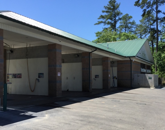 Facility photo: //images.sparefoot.com/medium/24241468dab7f4a55fa.jpg